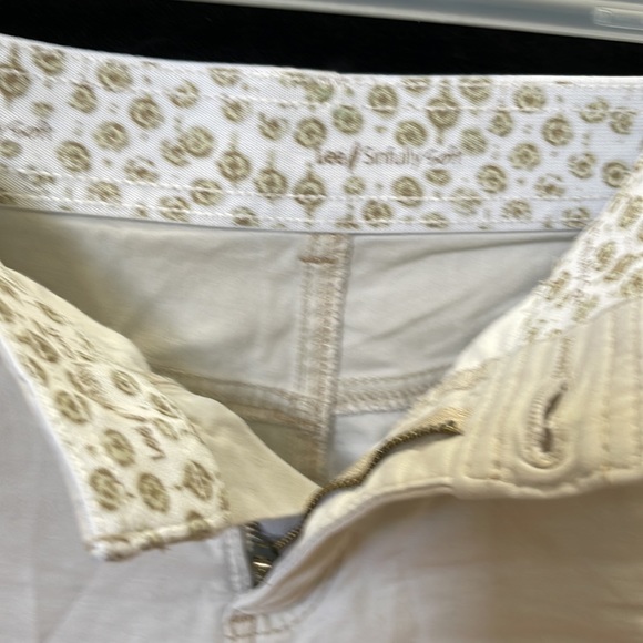 🌺 Lee sinfully soft short - Picture 3 of 3